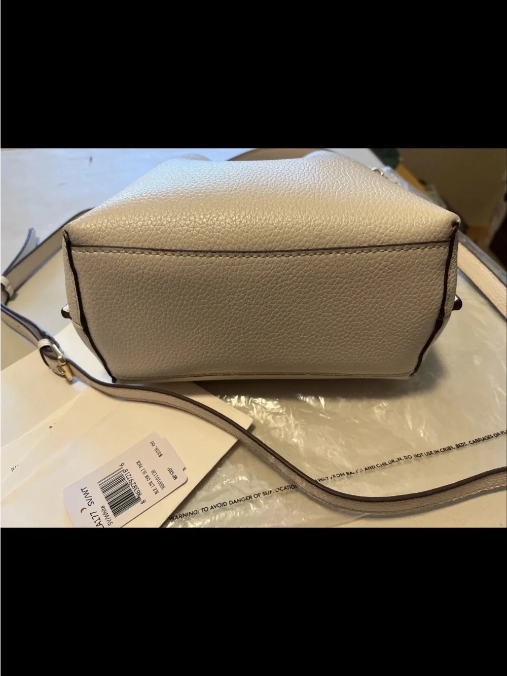 Coach Mollie 22 Bucket Bag Pebbled Leather chalk CA177 - Picture 4 of 13